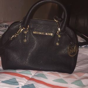 Michael Kors side purse